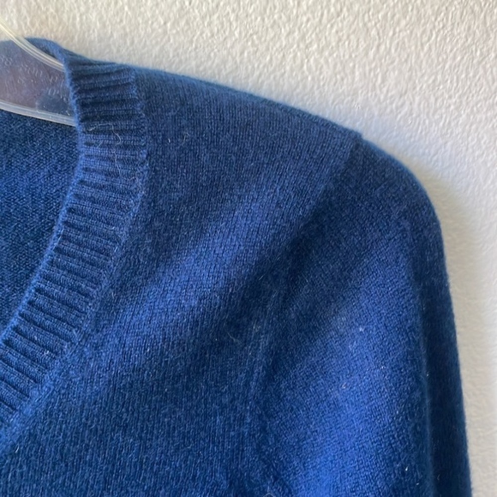 Enzo Montanari sweater 100% Cashmere blue v neck size Small Softgirl - Picture 5 of 11